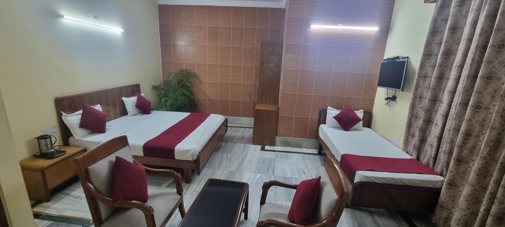 Hotel Har Ki Pauri By Around Stays 哈里瓦 外观 照片