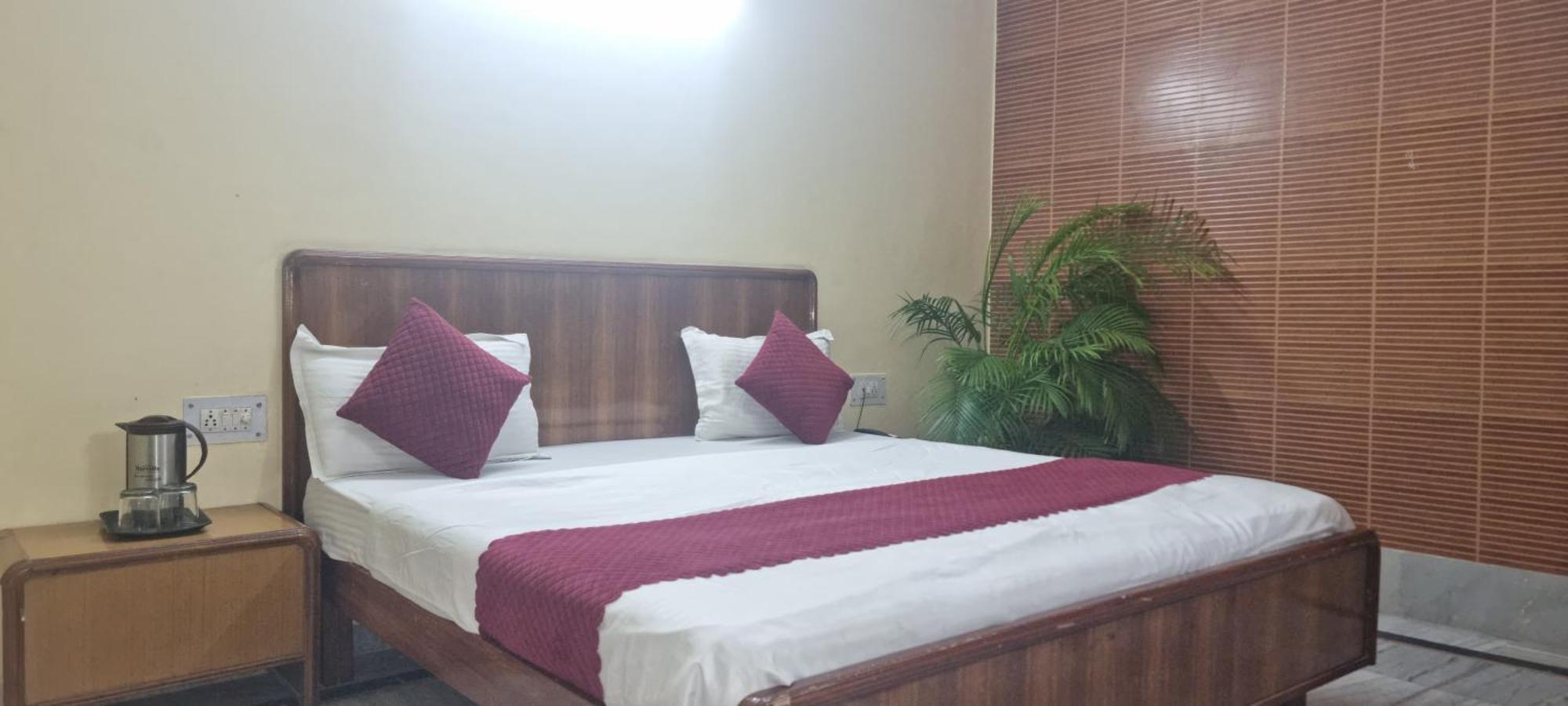 Hotel Har Ki Pauri By Around Stays 哈里瓦 外观 照片