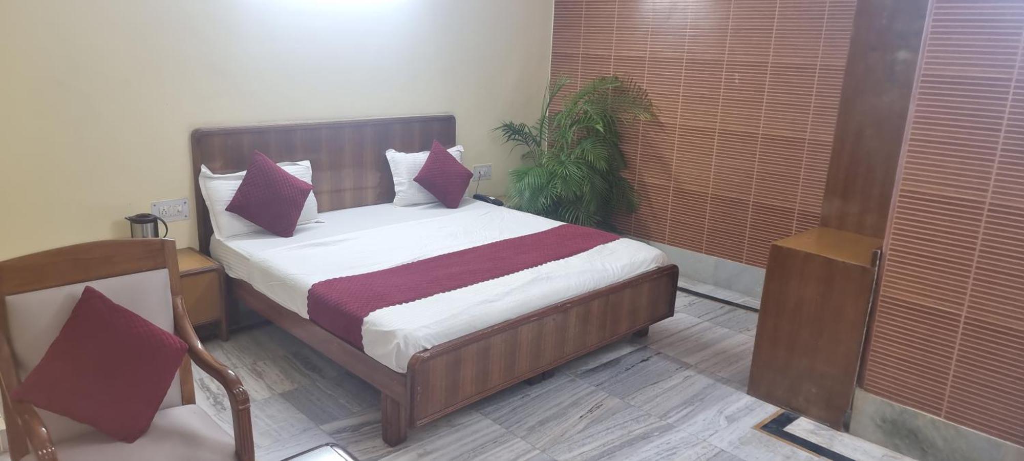 Hotel Har Ki Pauri By Around Stays 哈里瓦 外观 照片