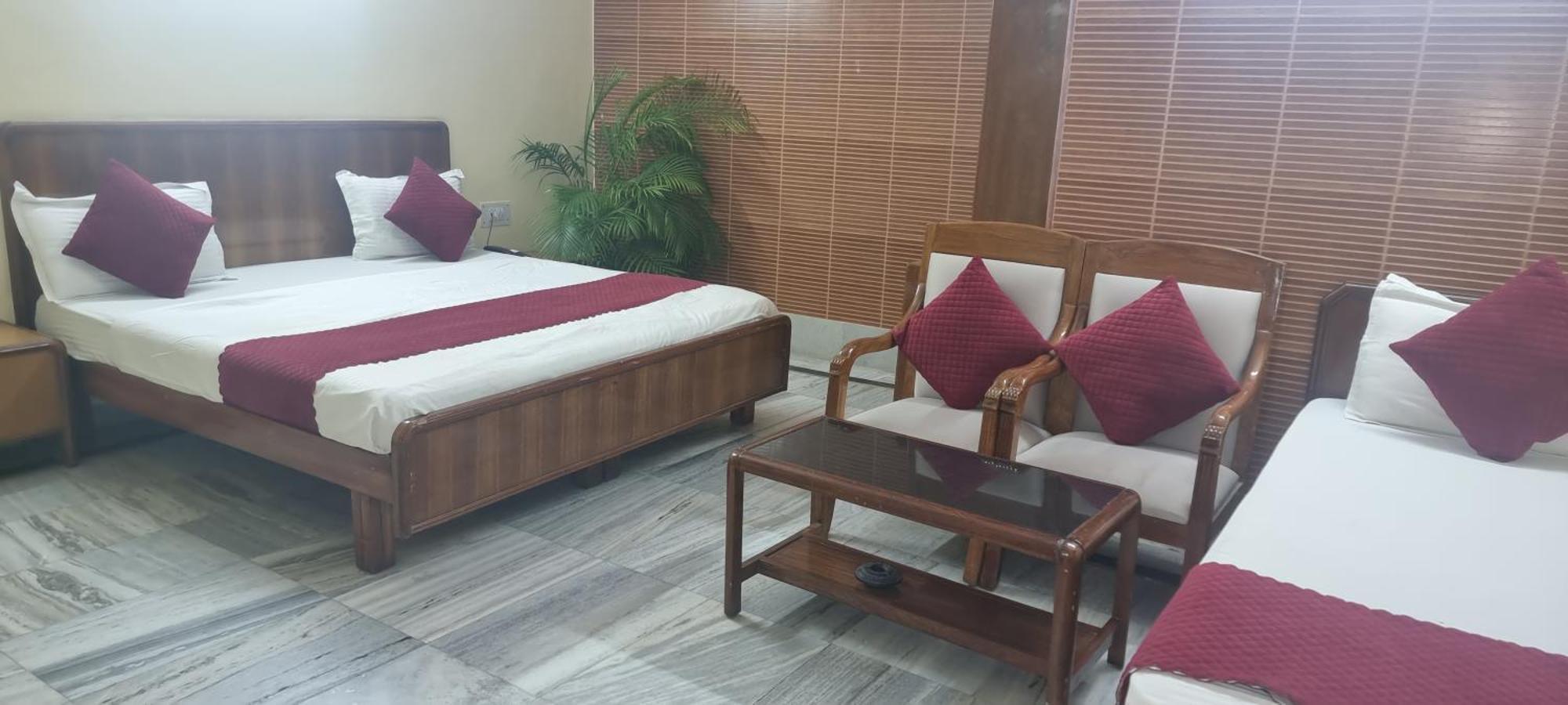 Hotel Har Ki Pauri By Around Stays 哈里瓦 外观 照片