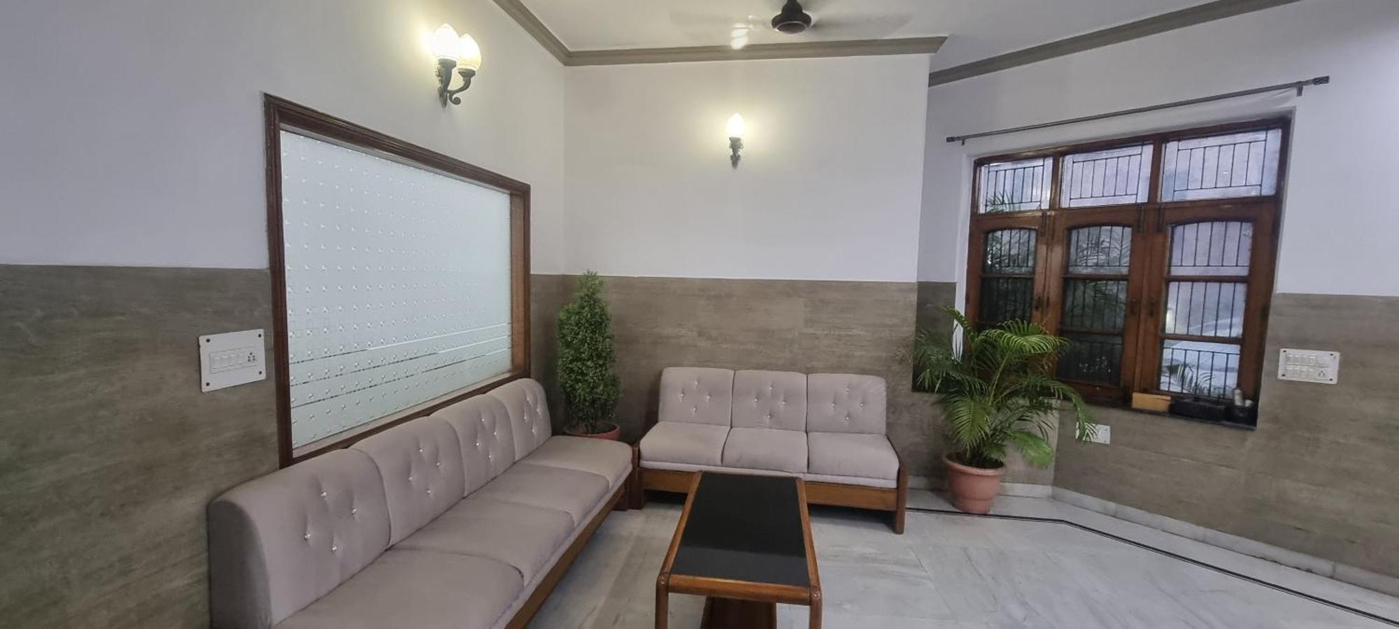 Hotel Har Ki Pauri By Around Stays 哈里瓦 外观 照片