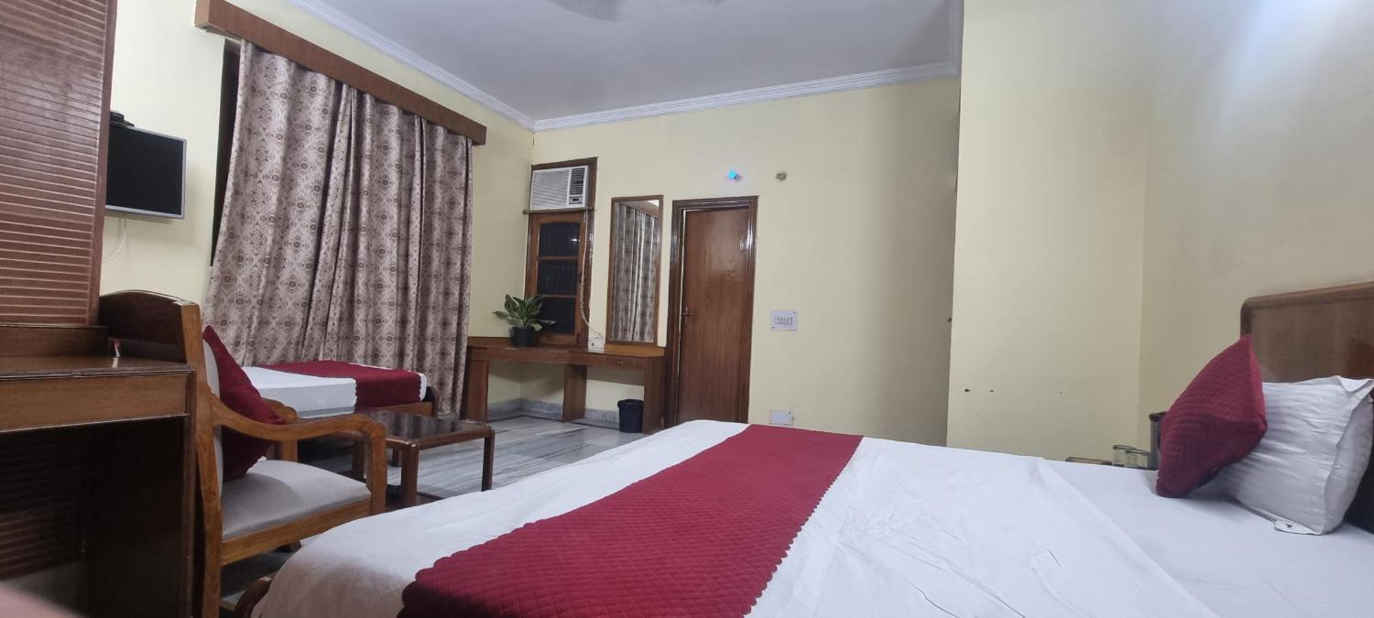 Hotel Har Ki Pauri By Around Stays 哈里瓦 外观 照片