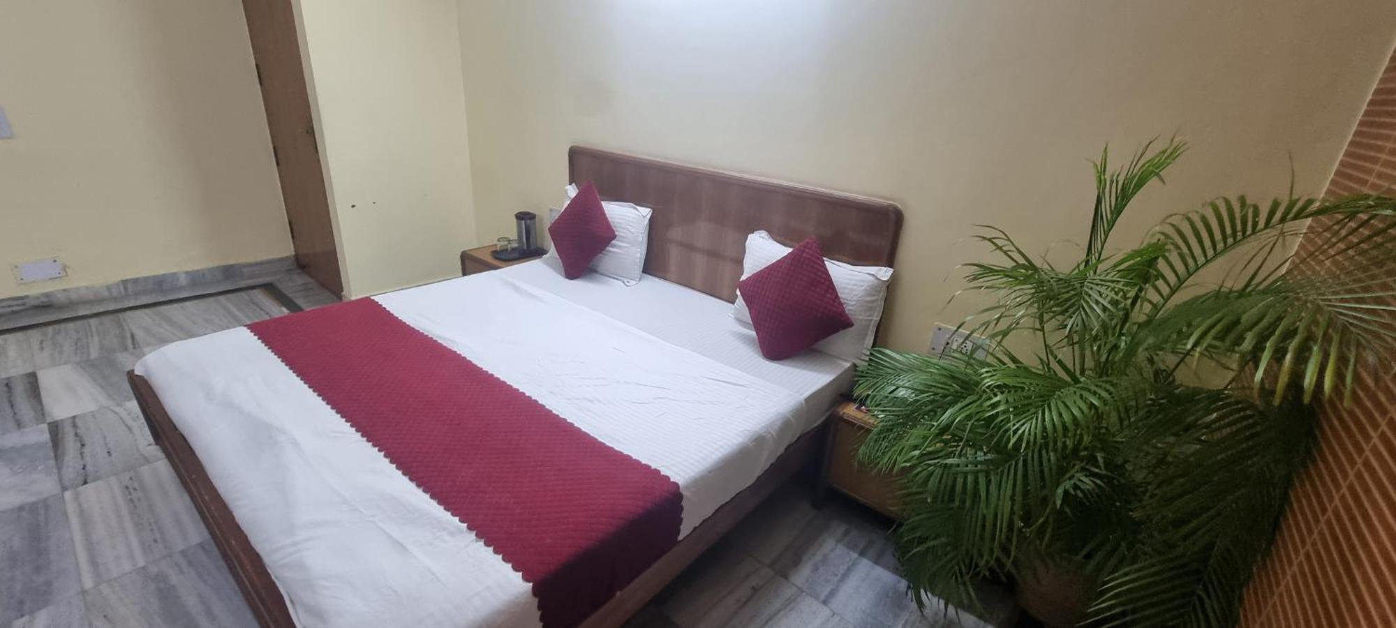 Hotel Har Ki Pauri By Around Stays 哈里瓦 外观 照片